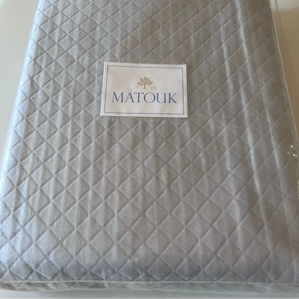 MATOUK NADIA COTTON MATELASSE COVERLET FULL/QUEEN SILVER NWT
